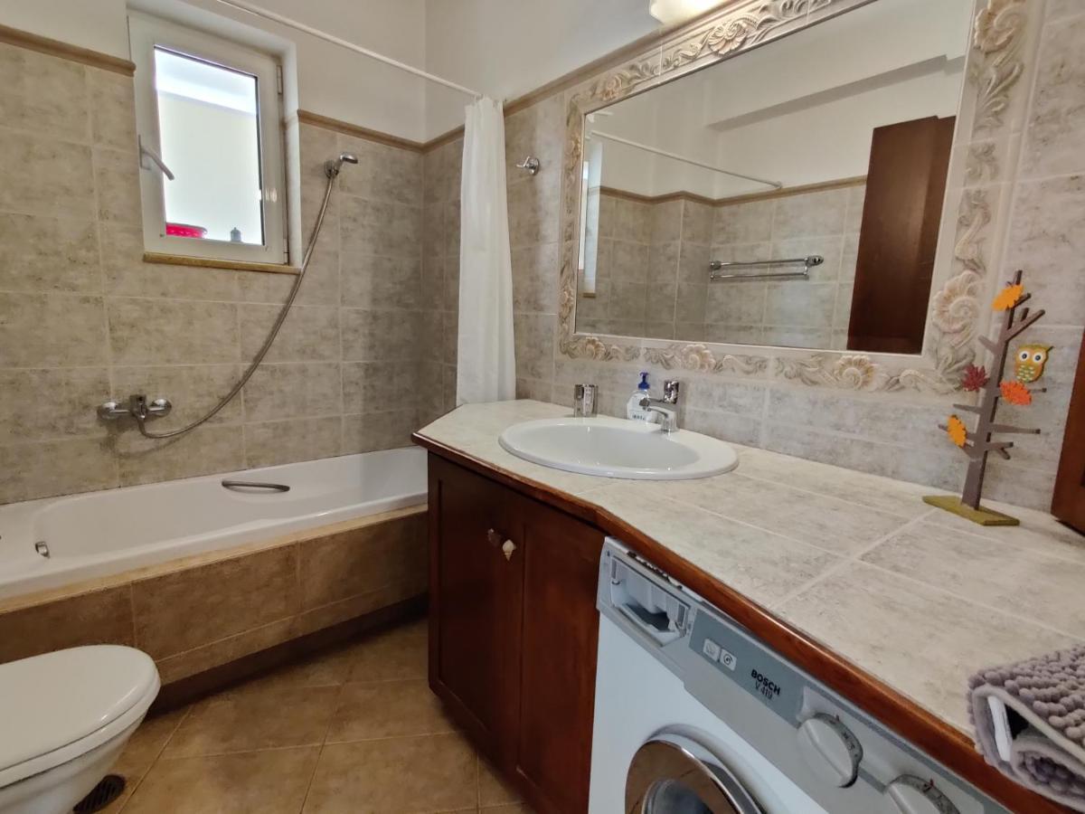 Quiet Luxury Apartment Near City Center And Port 나플리오 외부 사진